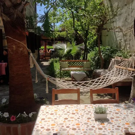 Yuekser בית הארחה סייד